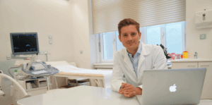 Dr. Julian Marschalek